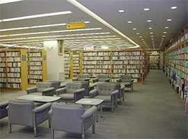 駅前図書館（清瀬市）