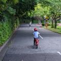 4歳の息子と自転車に乗りに行きました。