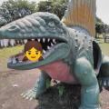 恐竜に乗れる公園は珍しい
