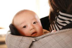 おんぶは赤ちゃんの脳と視覚に好影響！　3大メリット＆注意点も