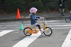2～3時間で乗れる子どもも！補助輪なし自転車練習のコツ
