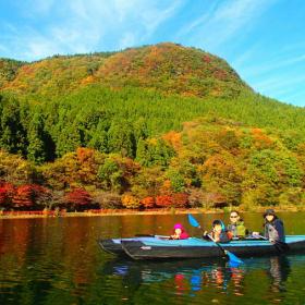軽井沢近くでアウトドア『カヤック カヌー体験』季節の自然でそとあそび