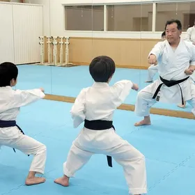 【秋おすすめ講座　体験無料特典あり】(土)子供空手教室　アリオ鳳店内