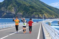 甑島片野浦のカノコユリ群落国天然記念物指定記念 第5回甑マラソン大会