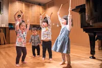 英語リトミック、親子クラス（吉祥寺）10月 