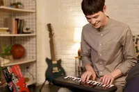 ミニキーボード「PSS-A50」で音楽を楽しもう(10月)