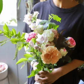 花と過ごすひととき vol.1「わたしだけの花束づくり」