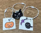 ハロウィンワークショップ1「光る小物を作ろう」光るチャーム