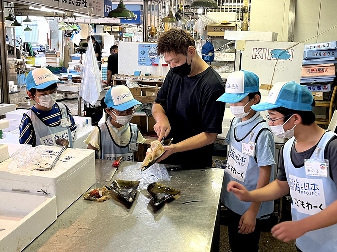 新鮮で安全な食を守る卸売市場のお仕事に挑戦！＠神戸市写真