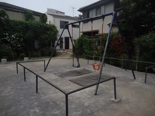 【施設写真】 提供：「恐るべき児童公園」（http://waradutoya.blog.so-net.ne.jp）