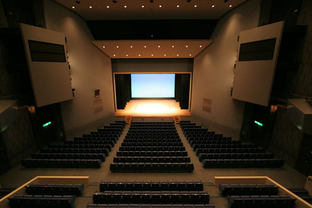 横浜市市民文化会館 関内ホール