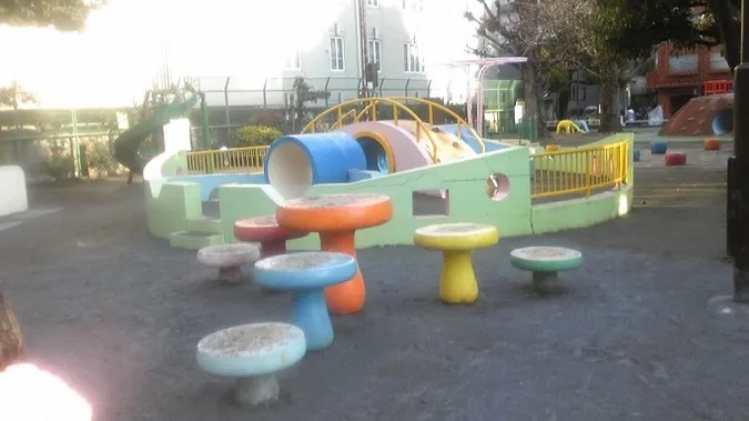 【施設写真】 提供：「恐るべき児童公園」（http://waradutoya.blog.so-net.ne.jp）