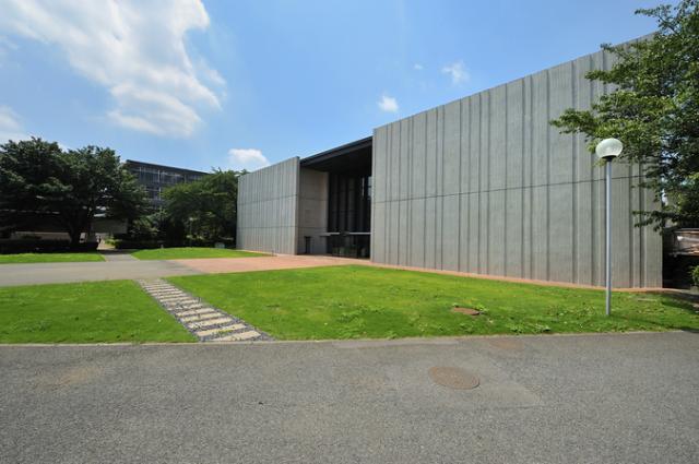 武蔵野美術大学 美術館・図書館