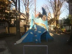 【施設写真】 提供：「恐るべき児童公園」（http://waradutoya.blog.so-net.ne.jp）