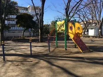 【施設写真】 提供：「恐るべき児童公園」（http://waradutoya.blog.so-net.ne.jp）