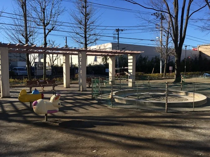 【施設写真】 提供：「恐るべき児童公園」（http://waradutoya.blog.so-net.ne.jp）