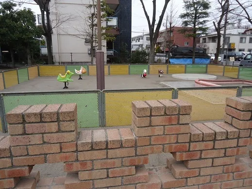 【施設写真】 提供：「恐るべき児童公園」（http://waradutoya.blog.so-net.ne.jp）