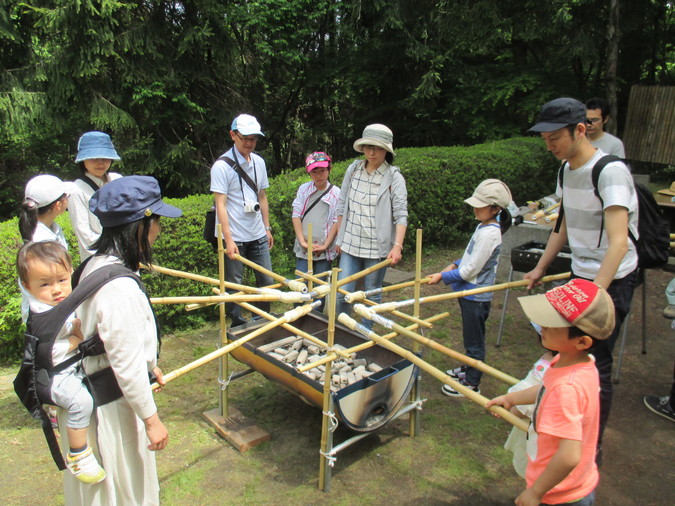 施設写真 野外炊飯場での竹パン焼き体験イベント 宮城県 県民の森の写真 子供とお出かけ情報 いこーよ