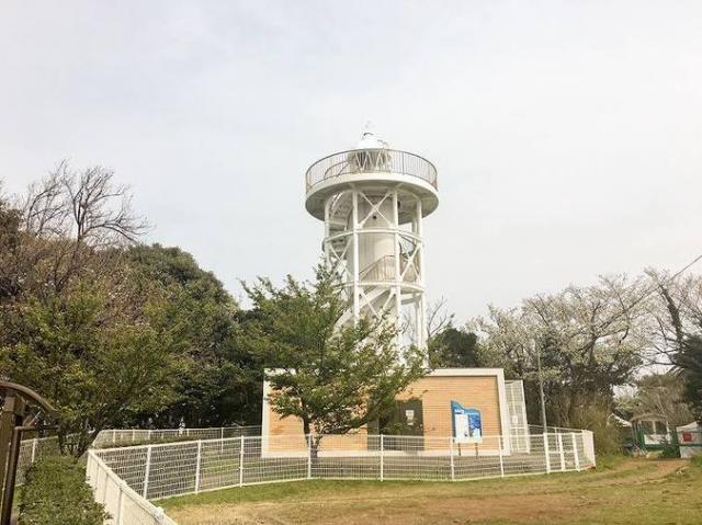 初島灯台・灯台資料展示館
