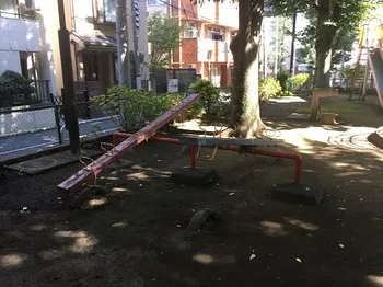 【施設写真】 提供：「恐るべき児童公園」（http://waradutoya.blog.so-net.ne.jp）