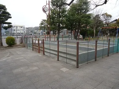 【施設写真】 提供：「恐るべき児童公園」（https://waradutoya.blog.so-net.ne.jp）
