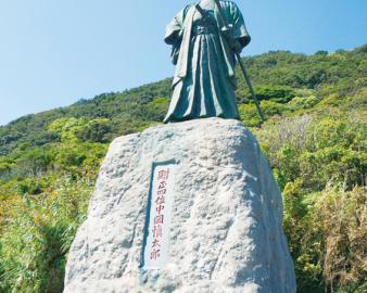 中岡慎太郎銅像