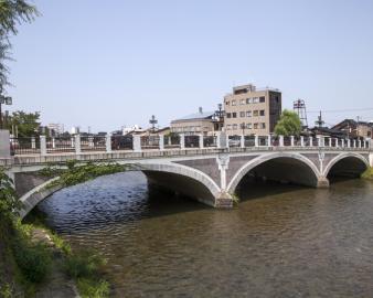 浅野川大橋