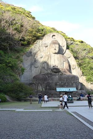 鋸山日本寺