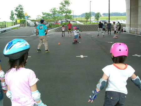 新横浜公園インラインスケート広場