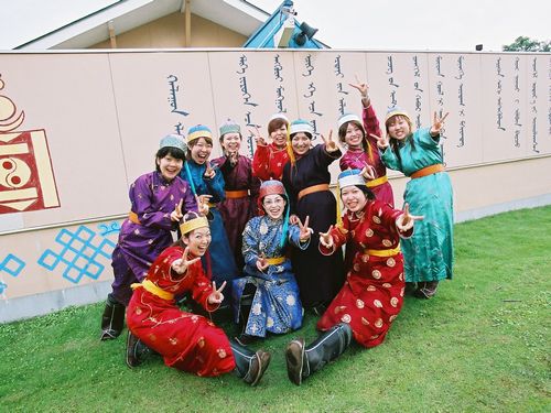 施設写真 モンゴルの民族衣装 デール を着てモンゴル人に大変身 那須温泉 モンゴリアビレッジテンゲルの写真 子供とお出かけ情報 いこーよ