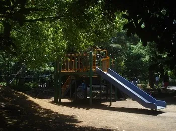 【施設写真】 提供：「恐るべき児童公園」（http://waradutoya.blog.so-net.ne.jp）