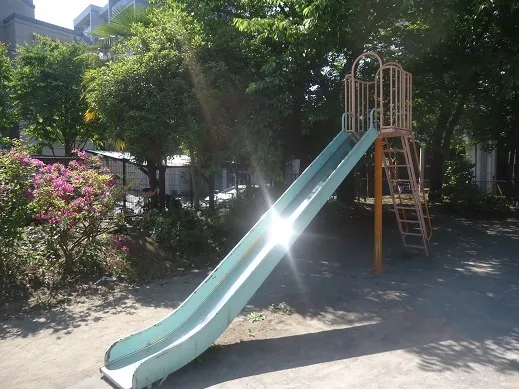 【施設写真】 提供：「恐るべき児童公園」（http://waradutoya.blog.so-net.ne.jp）