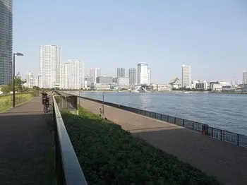 【施設写真】 提供：「恐るべき児童公園」（http://waradutoya.blog.so-net.ne.jp）