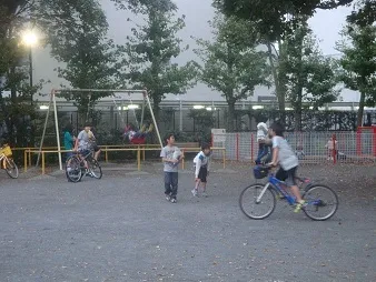 【施設写真】 提供：「恐るべき児童公園」（http://waradutoya.blog.so-net.ne.jp）