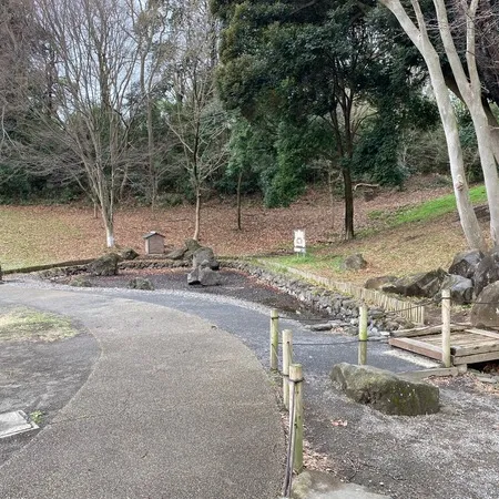バーベキュー場が有る大きな公園です...