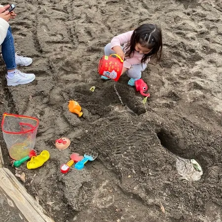 バーベキュー場が有る大きな公園です...