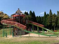 亀山SAの隣にある公園です。