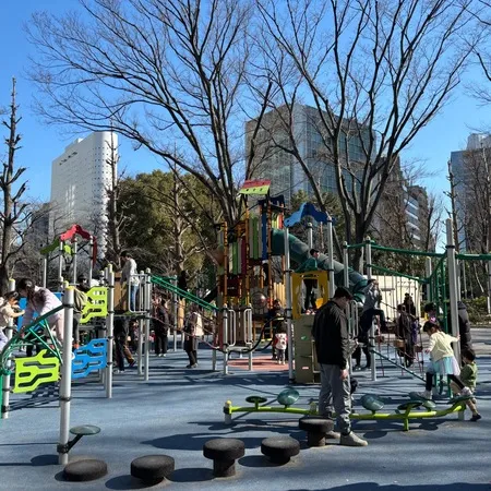 【ユーザ投稿】 スタバ・芝生広場・子供広場・スポー...
