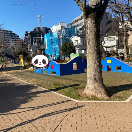 【ユーザ投稿】 ベビーカーはグルッと回ると階段がな...