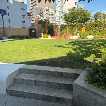 【ユーザ投稿】 保育園と一体型の公園で、1階が保育...