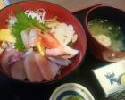 1,500円の海鮮丼を食べました。...