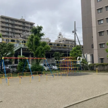 総武線が走るのが見えるので電車好き...