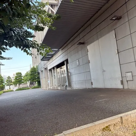 イベントホールです。大小のホール、...