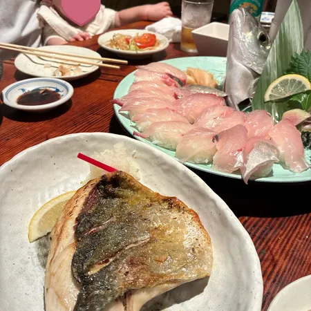 釣ったお魚を調理して持ってきてくれ...