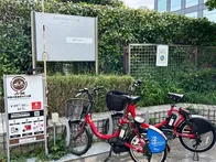 目黒川沿いにある、とてもコンパクト...
