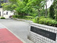 目黒川沿いにある、とてもコンパクト...