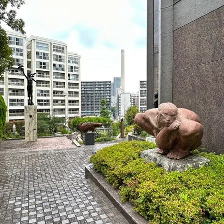 長泉院に附属する現代彫刻美術館で、...