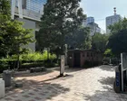 金杉橋のたもと、目の前は国道15号...