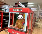 トミカの展示、販売をしているコーナ...