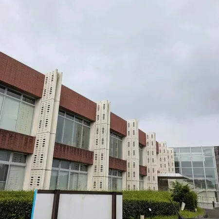 朝9時開館でお伺いし、庭の散策やガ...